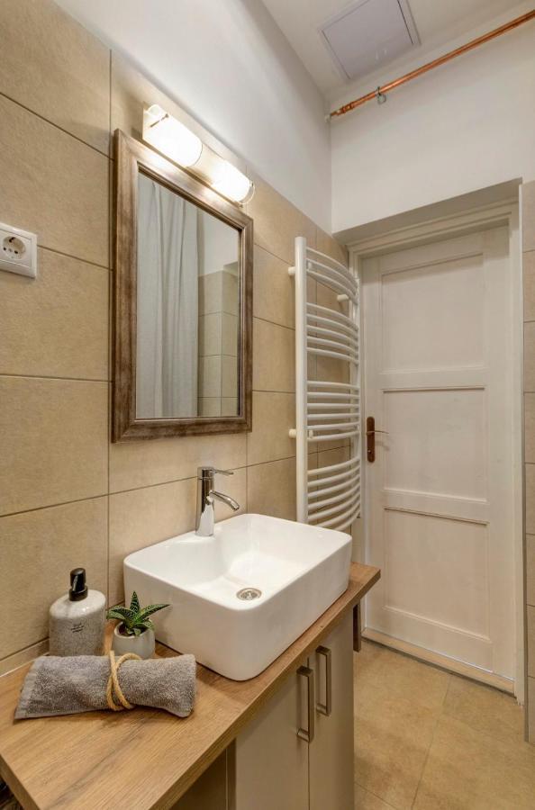 Atosland Apartment Budapest Exterior photo